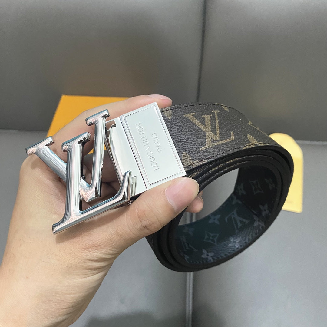 14E142PDE Stylish High quality belt With full package