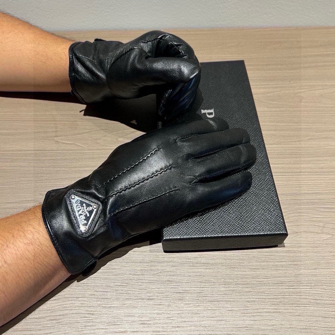 14PD49SDE Stylish gloves