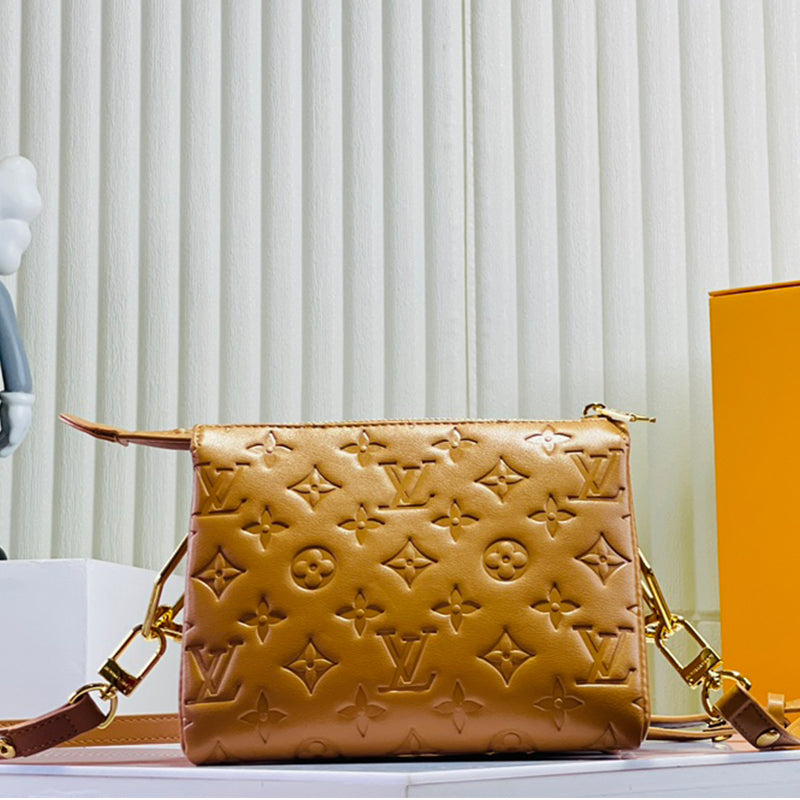 3E160BDE Stylish leather bag
