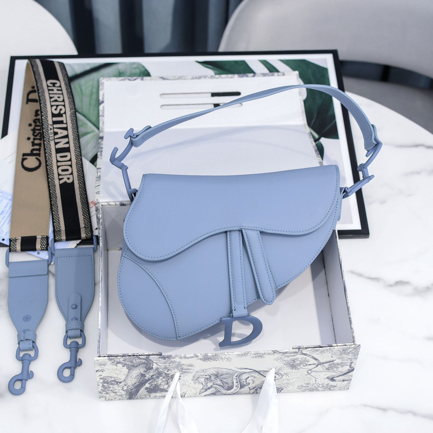 5D10BDE Stylish leather bag