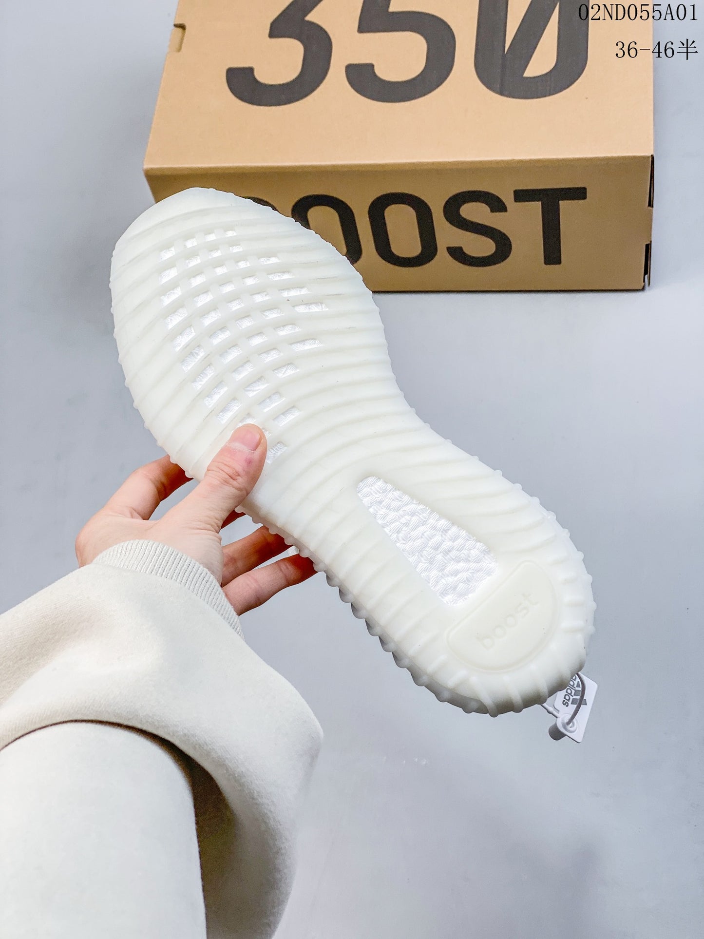 4YA87ZDE Stylish Sneakers (No Box, August-October Big Sale)