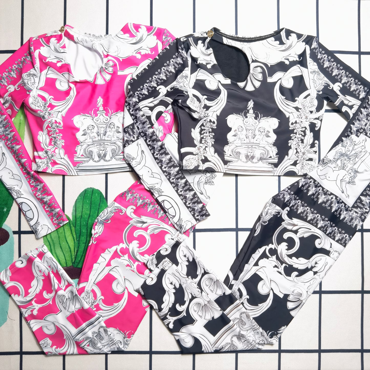 14V146YDE Stylish Long sleeve swimsuit