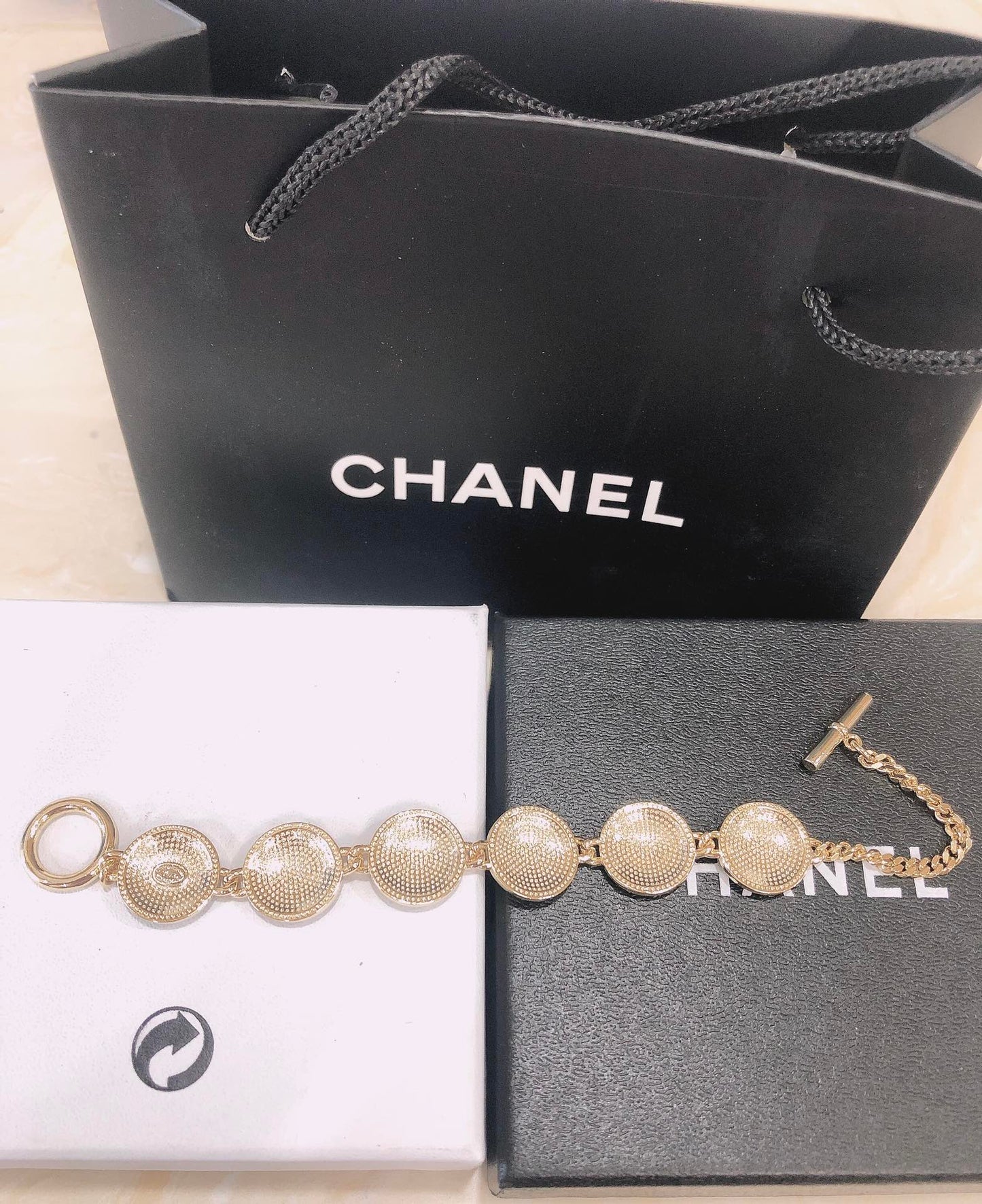 1NC205KDE Stylish bracelet