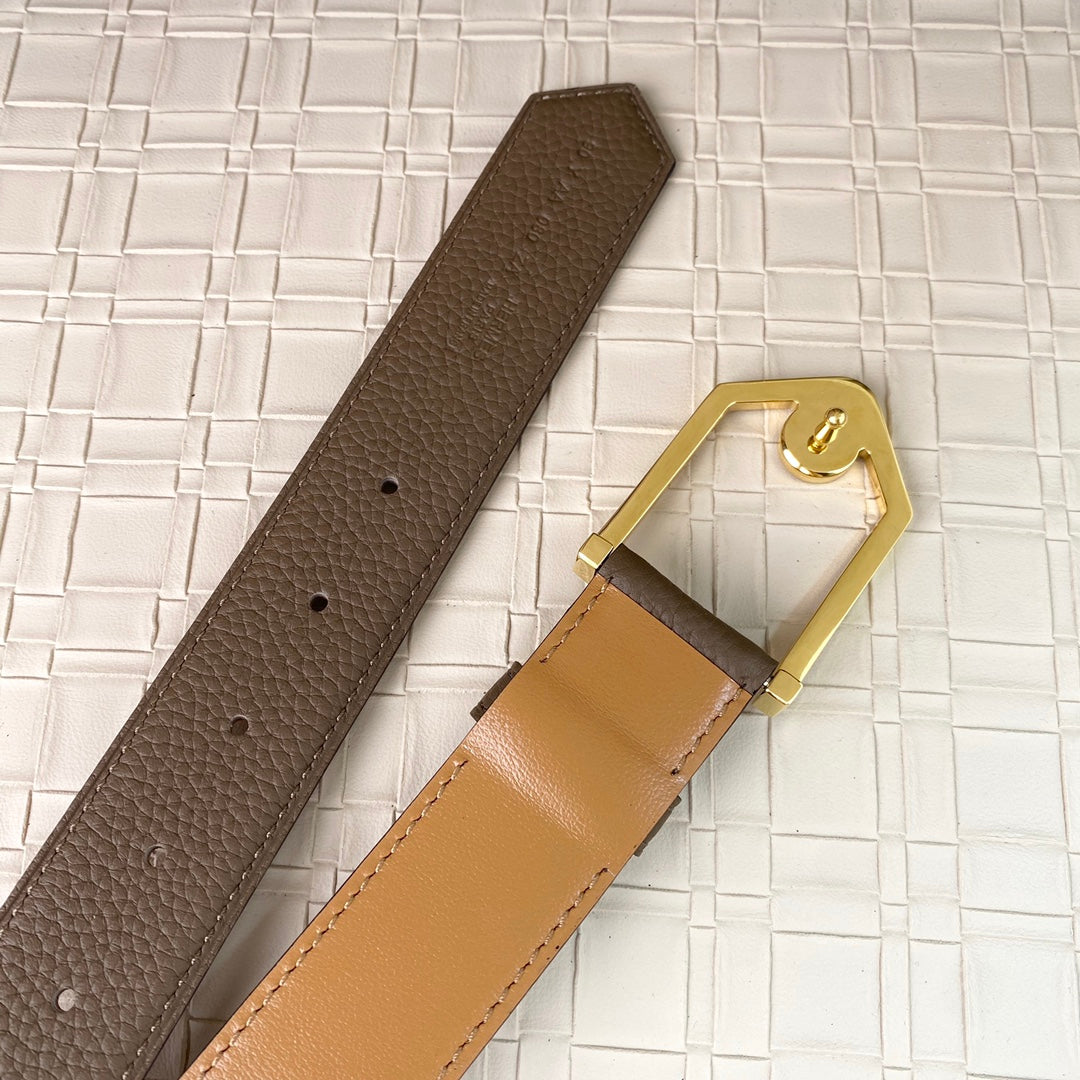 14H107PDE Stylish High quality belt With full package