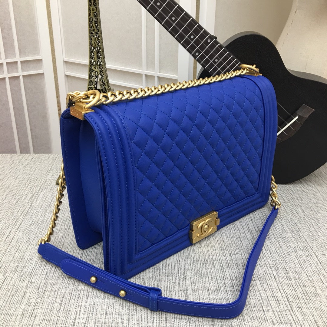 5C60BDE Stylish leather bag