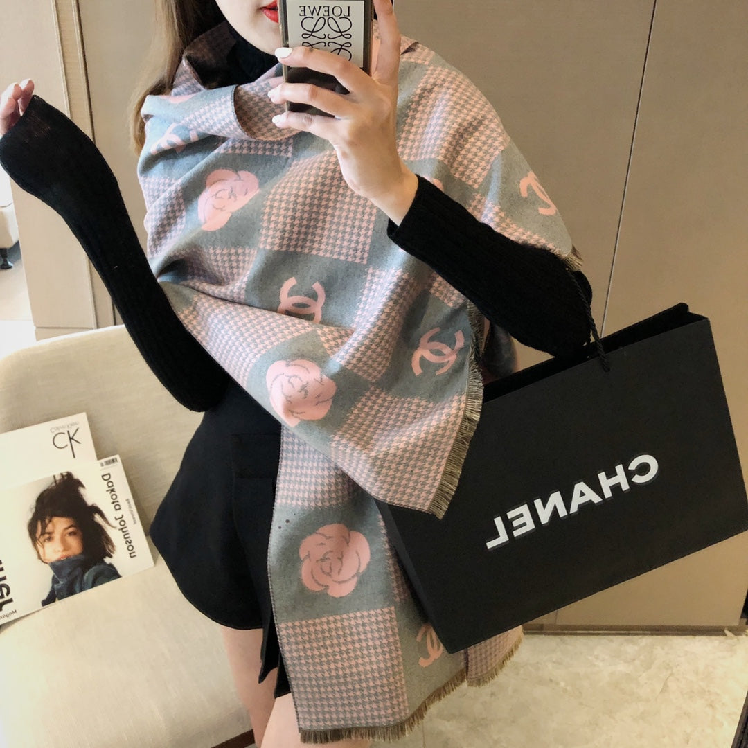 175RC36WDE Stylish Winter Scarves