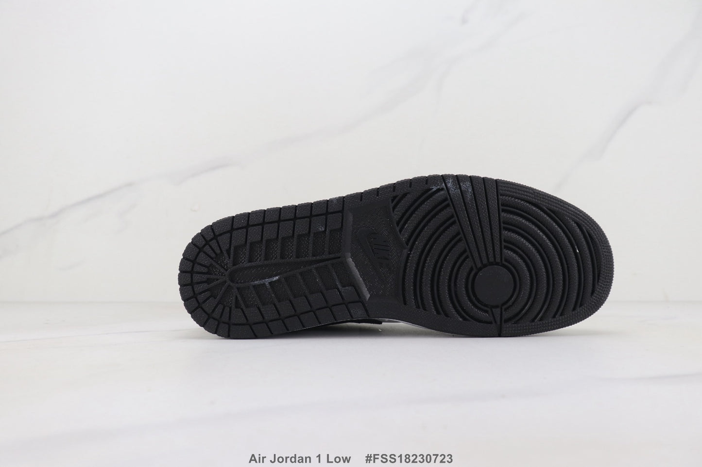 4YN37ZDE Stylish Sneakers (No Box, August-October Big Sale)