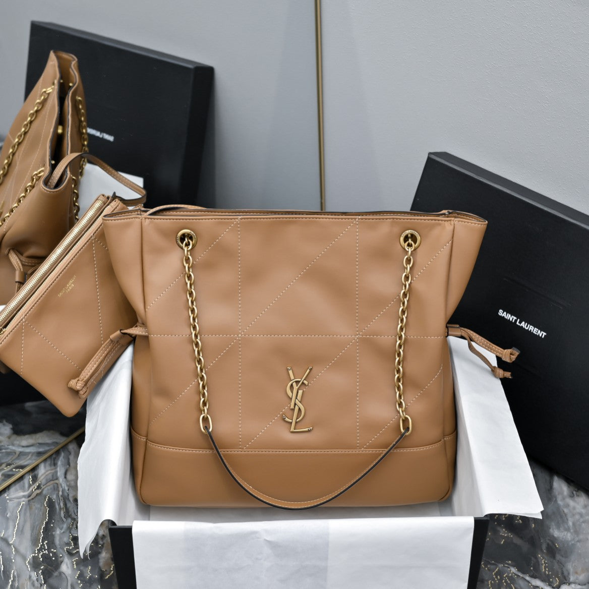 15RSL38BDE Stylish leather bag
