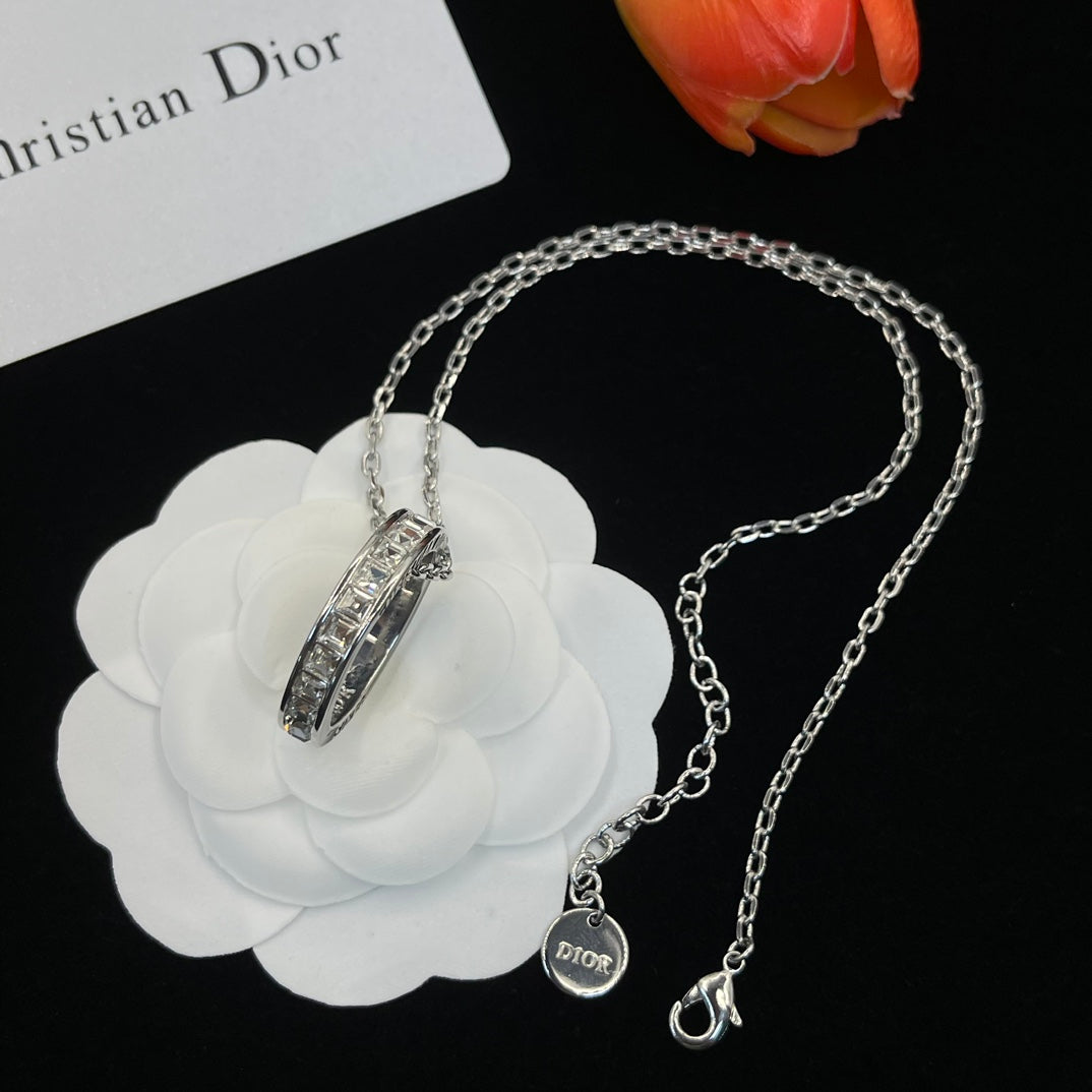 14D1060XDE Stylish Necklaces