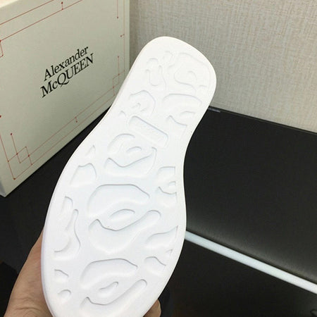 1MQ84ZDE Stylish Sneakers