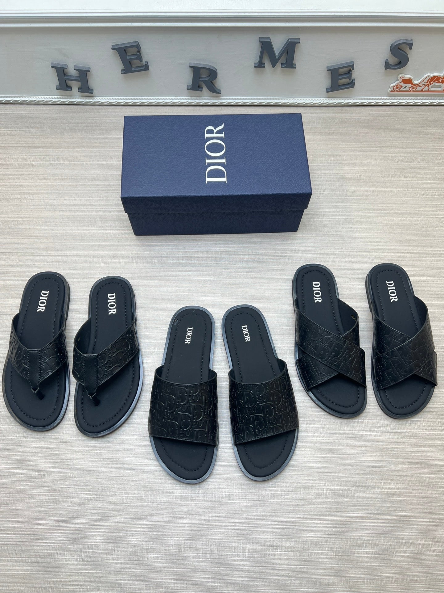 54D80ZDE Stylish slippers