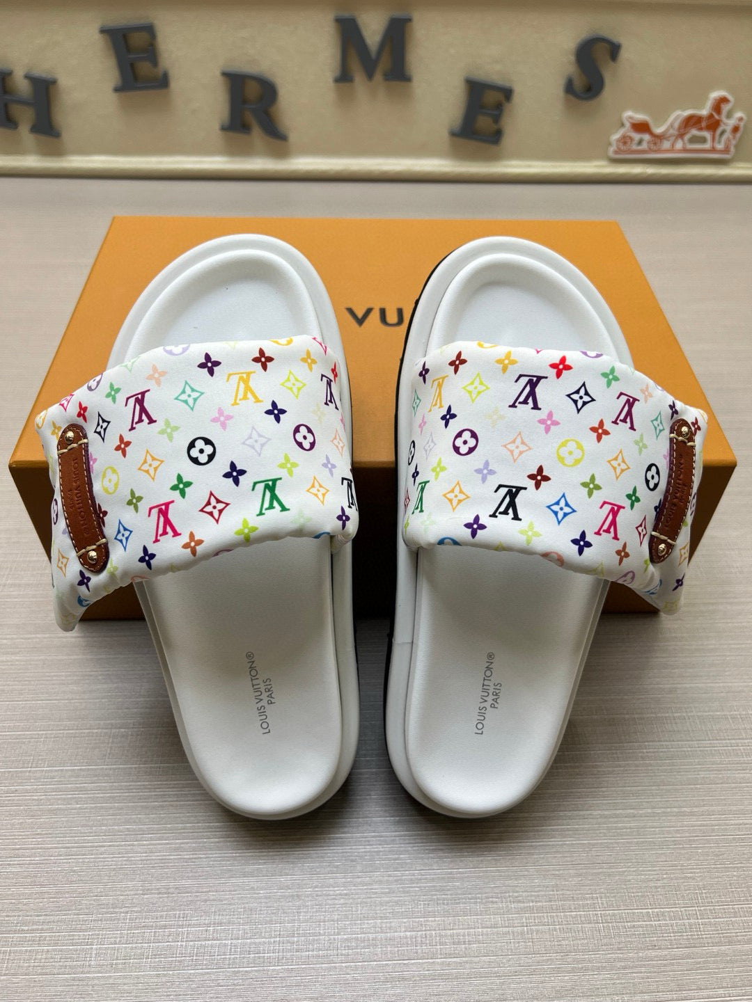 5QE6ZDE Stylish Slippers