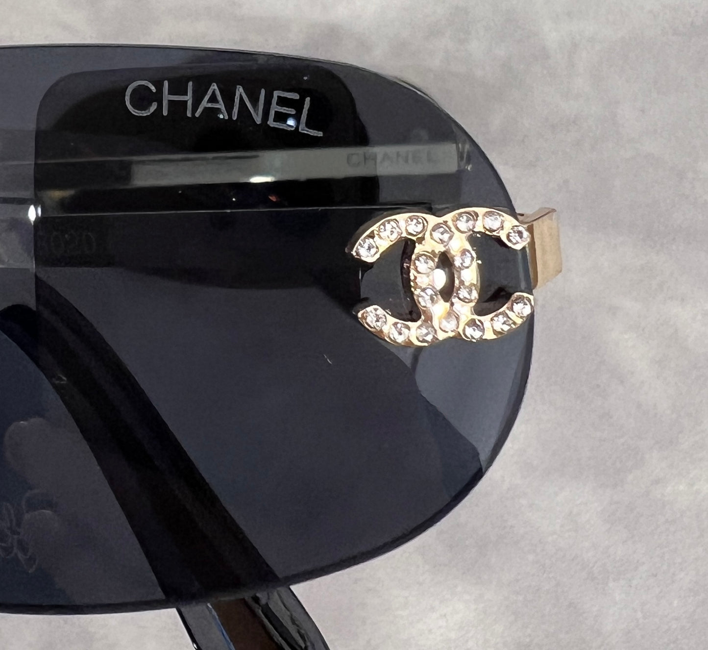 385RC7TDE Stylish Sunglasses