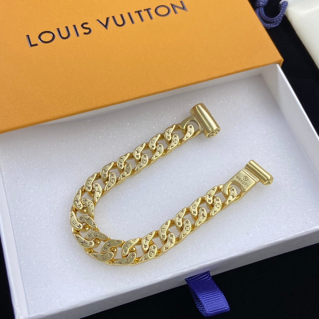 1NE234DE Stylish Necklaces