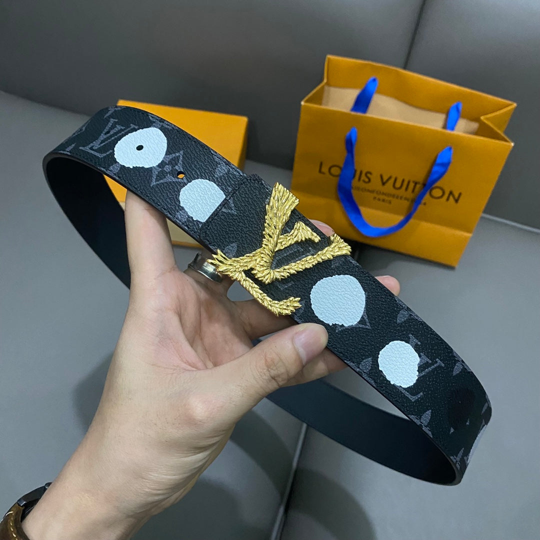 14E135PDE Stylish High quality belt With full package
