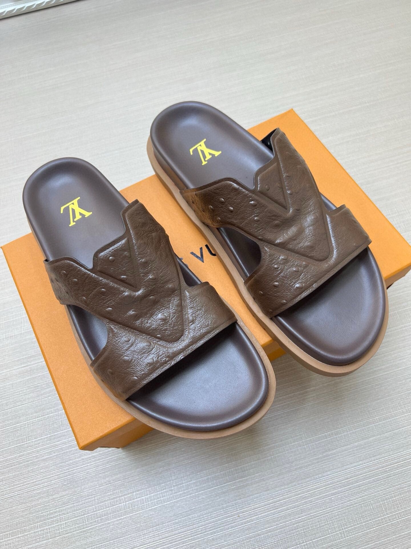 5LE227ZDE Stylish Slippers