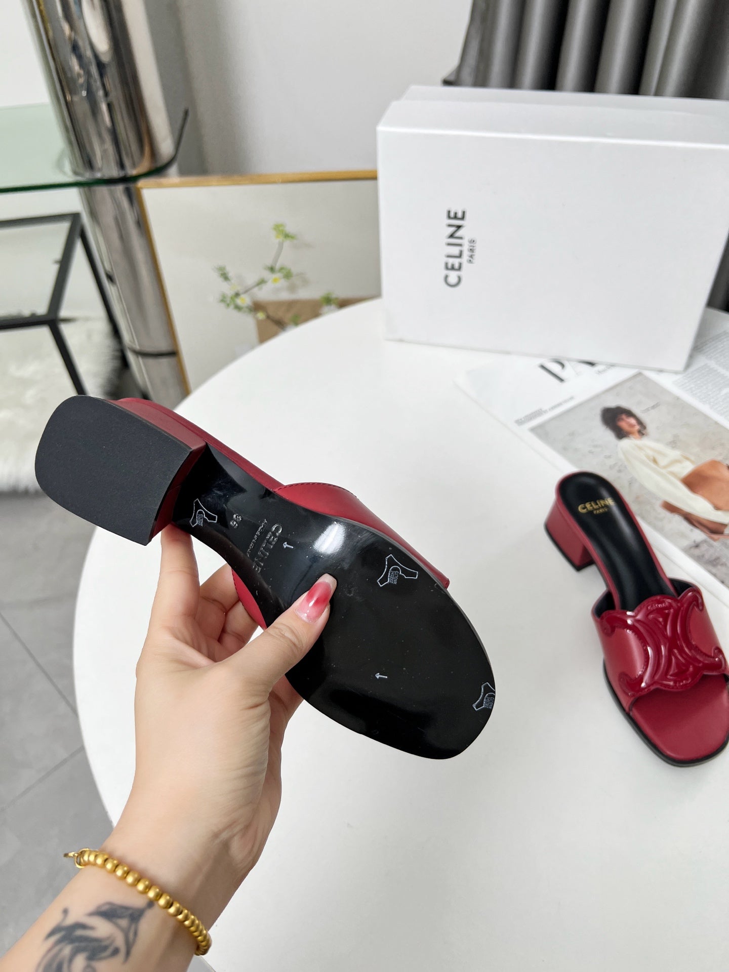 255QA51ZDE Stylish leather shoes