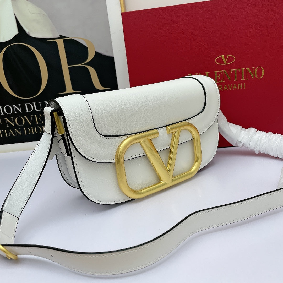 5A45BDE Stylish leather bag