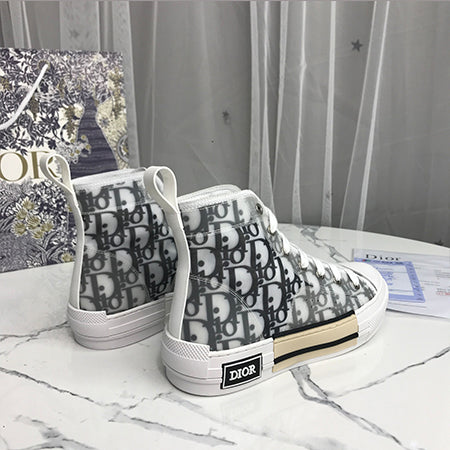 SD1ZDE Stylish Sneakers