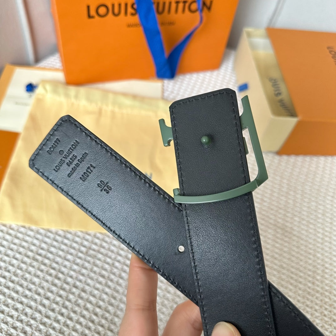 14E150PDE Stylish High quality belt With full package