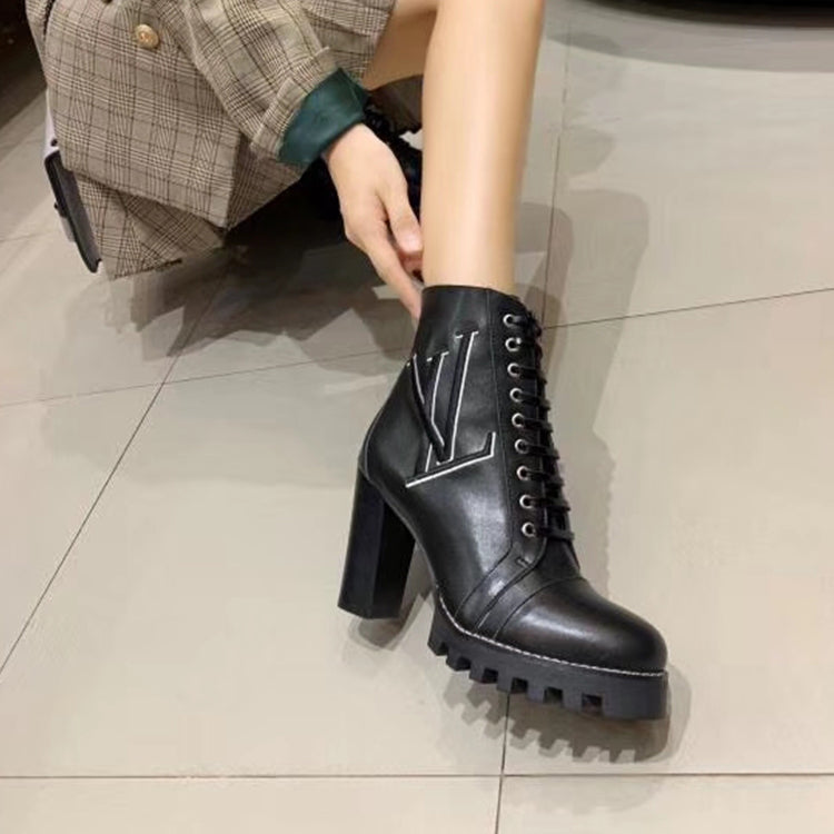 2EU10ZDE Stylish Boots