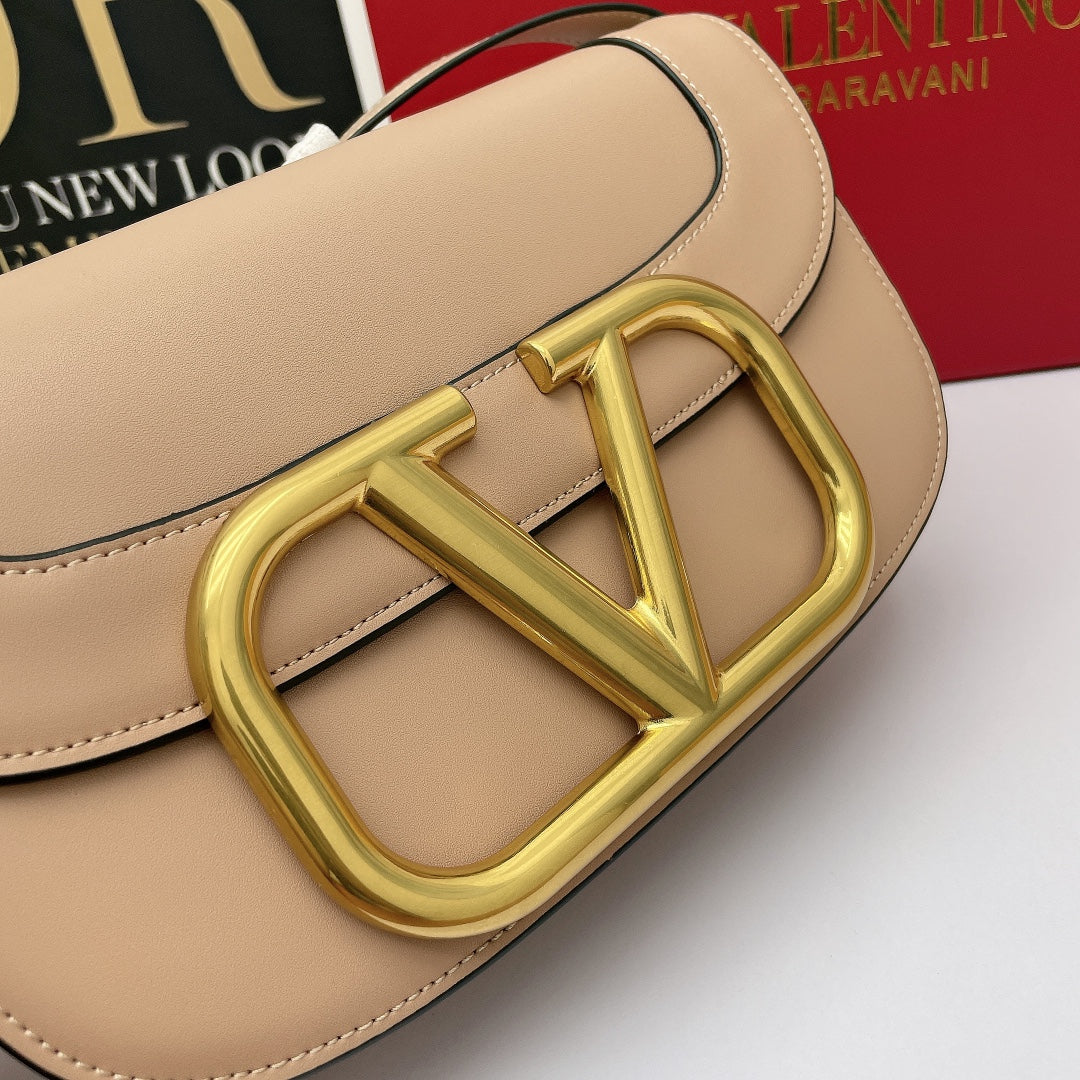 5A45BDE Stylish leather bag