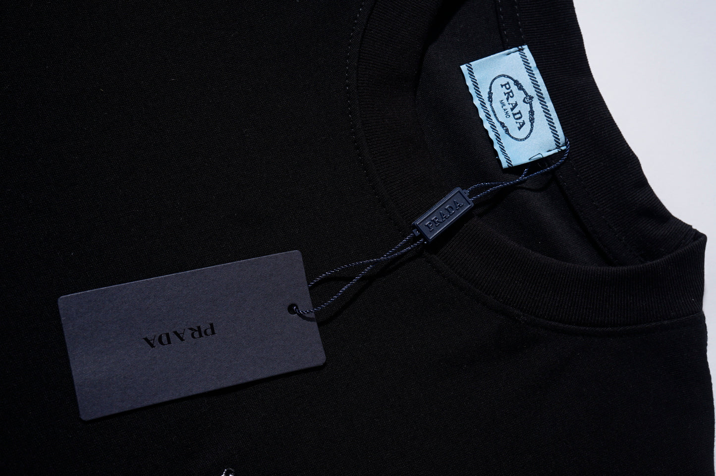 125WP24UDE Stylish T-shirts