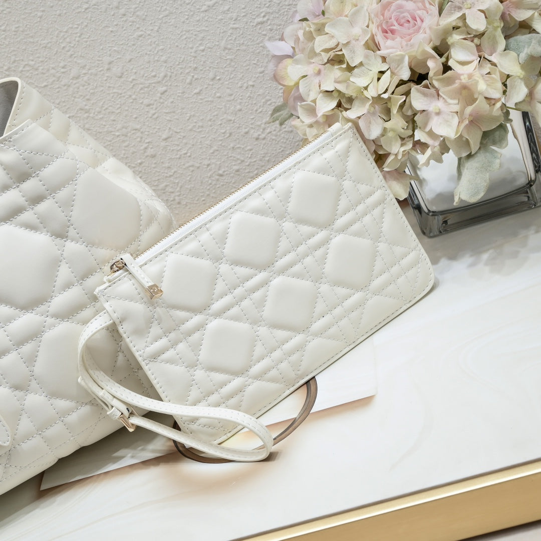 2XD359BDE Stylish leather bag