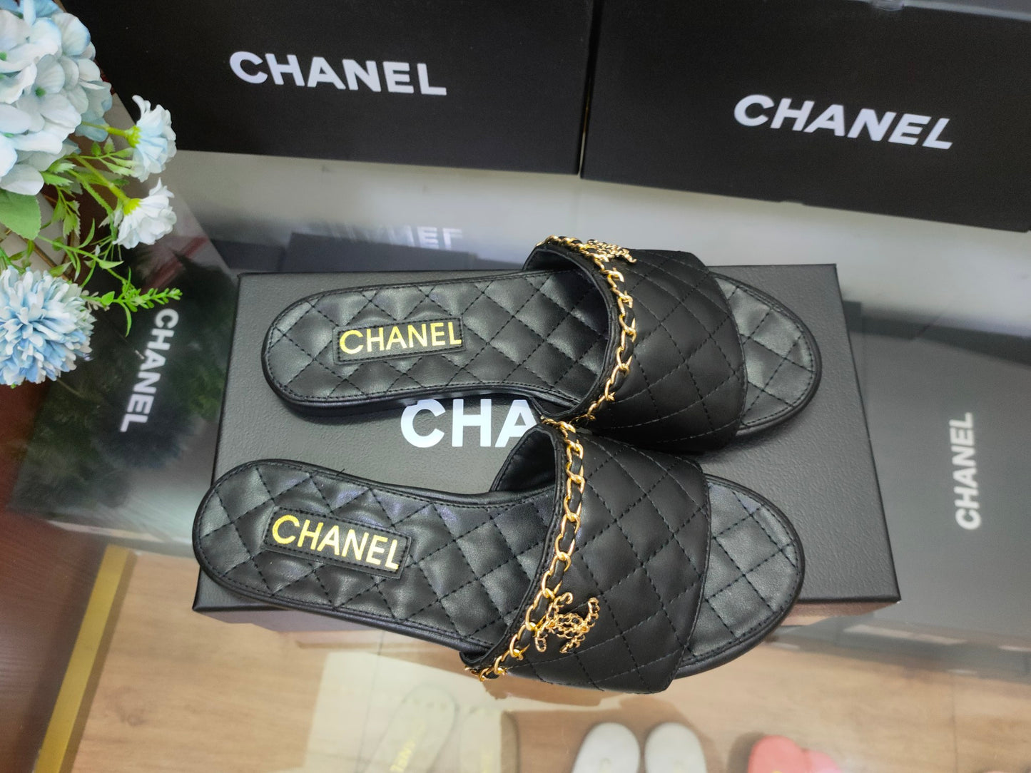 14C29ZDE Stylish slippers