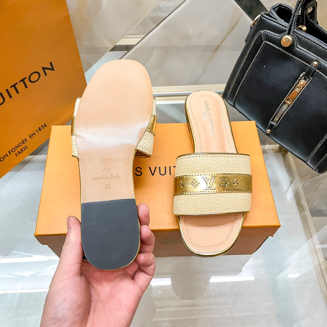 14E96ZDE Stylish Slippers