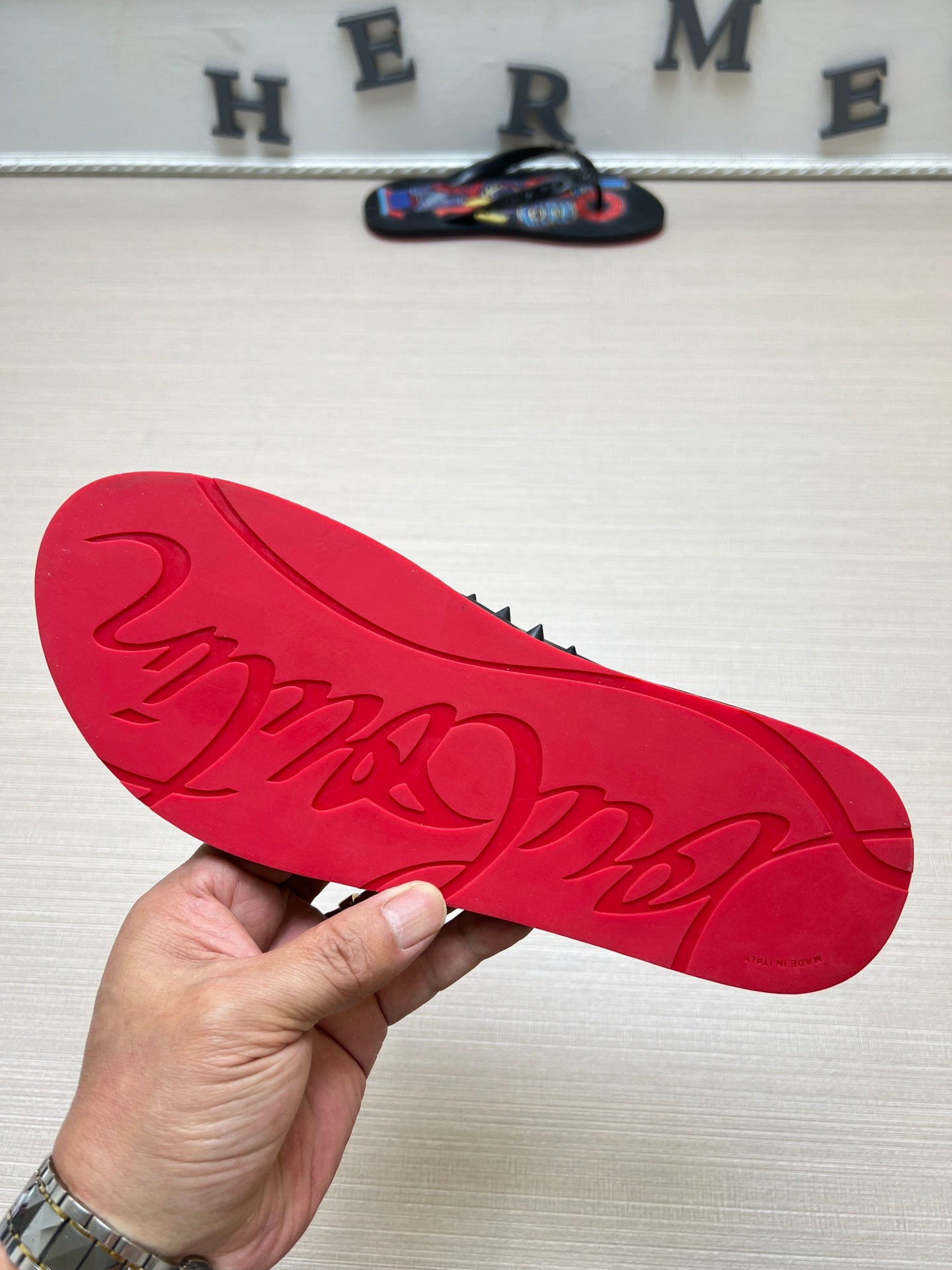 54A107ZDE Stylish slippers