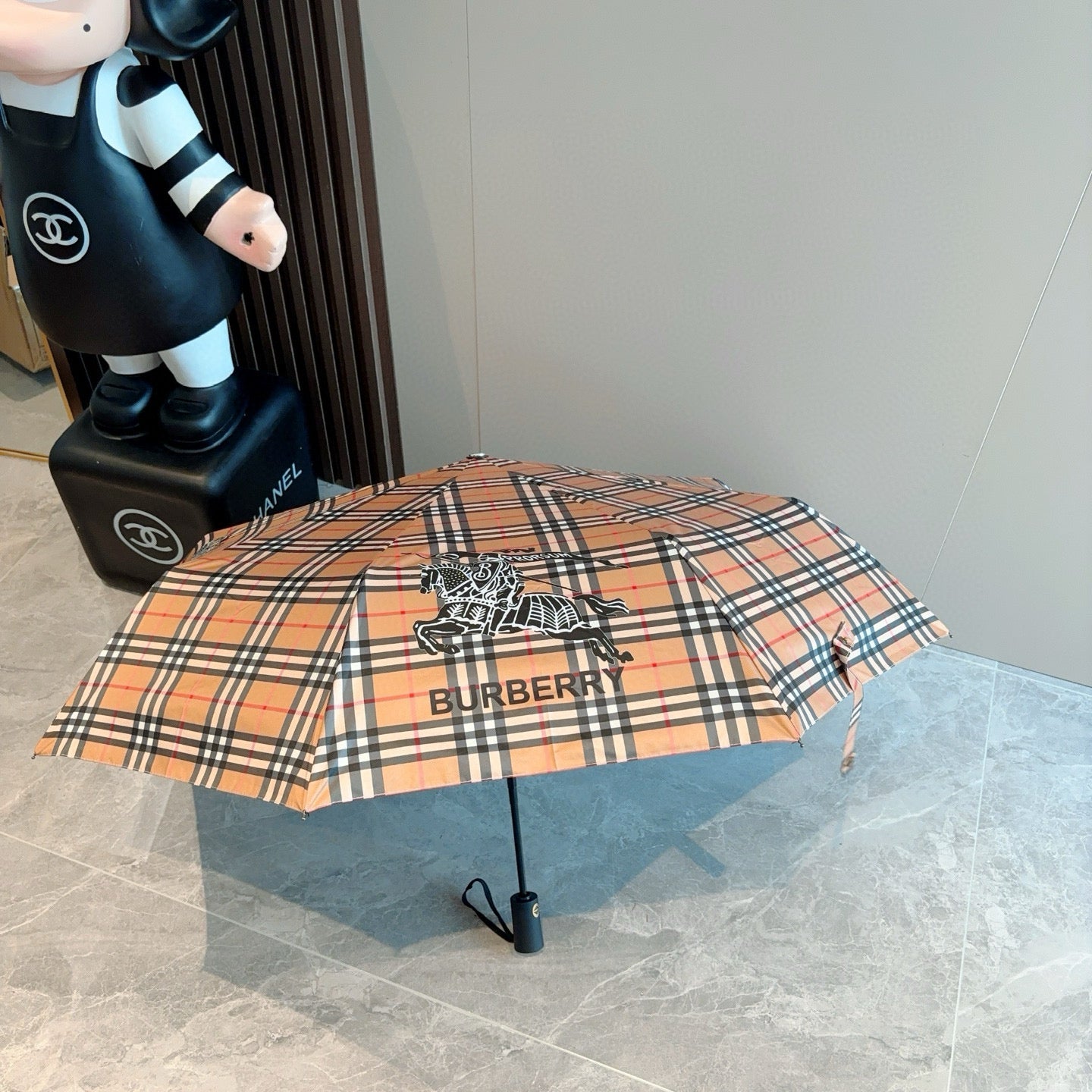 15RR126SDE Stylish UV resistant umbrella