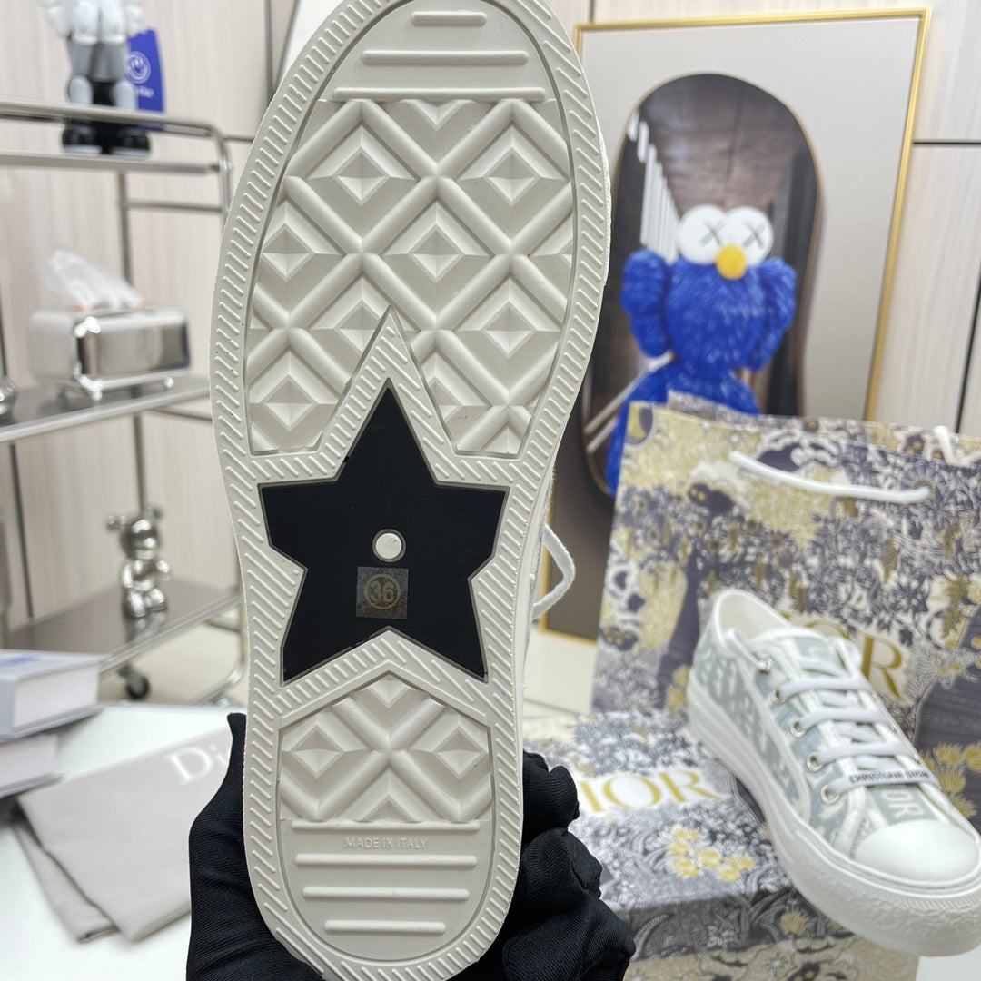 1XD65ZDE Stylish shoes