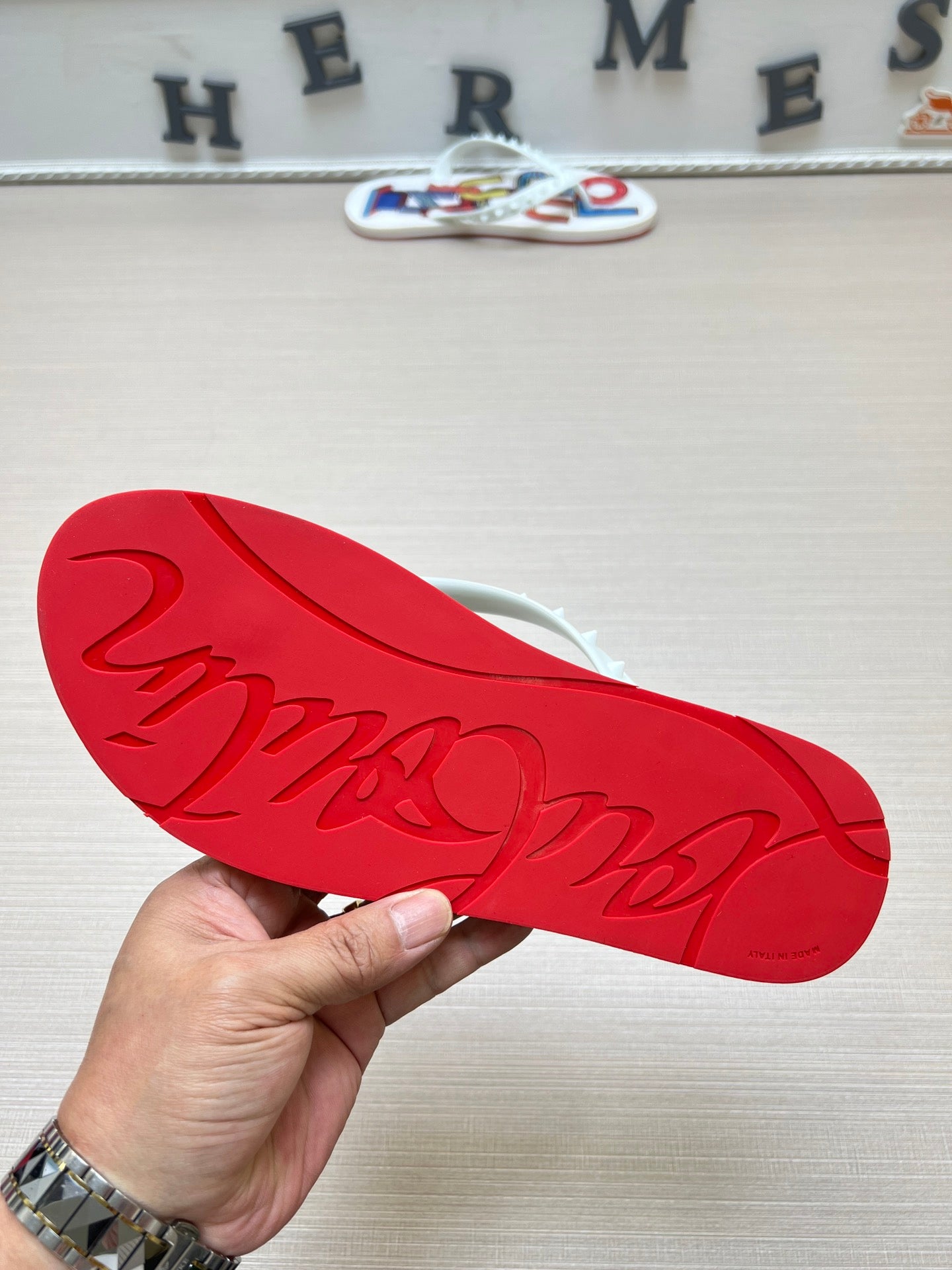54A107ZDE Stylish slippers