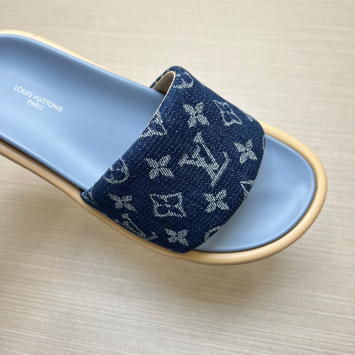 535ZE302ZDE Stylish Slippers
