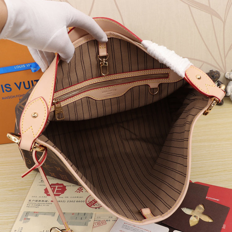 1E86BDE Stylish leather bag