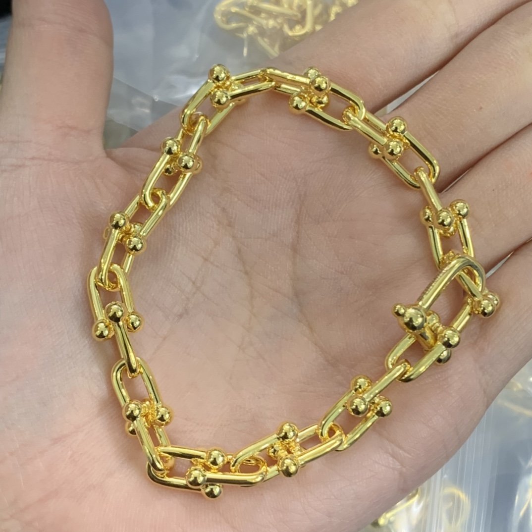 8XT30XDE Stylish Earring Bracelets Necklaces