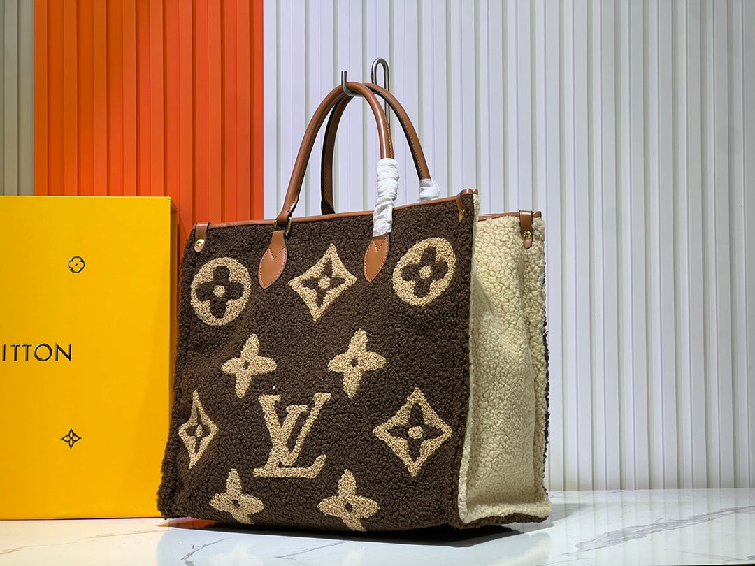 15RE41BDE Stylish bag