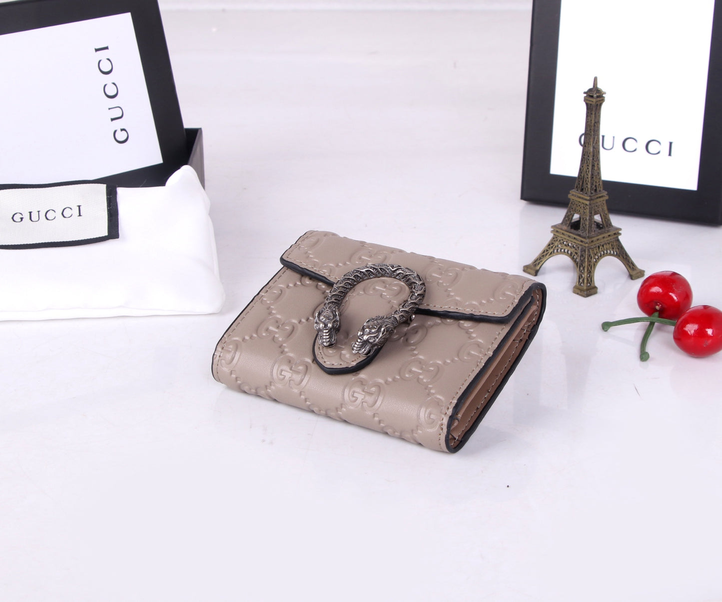 165NB117BDE Stylish leather bag