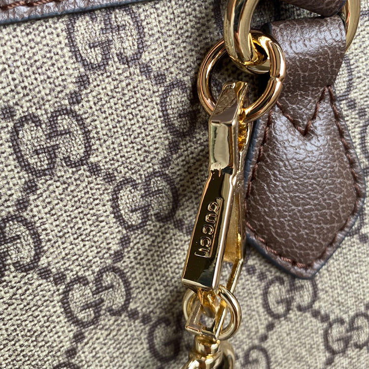 1B57BDE Stylish leather bag