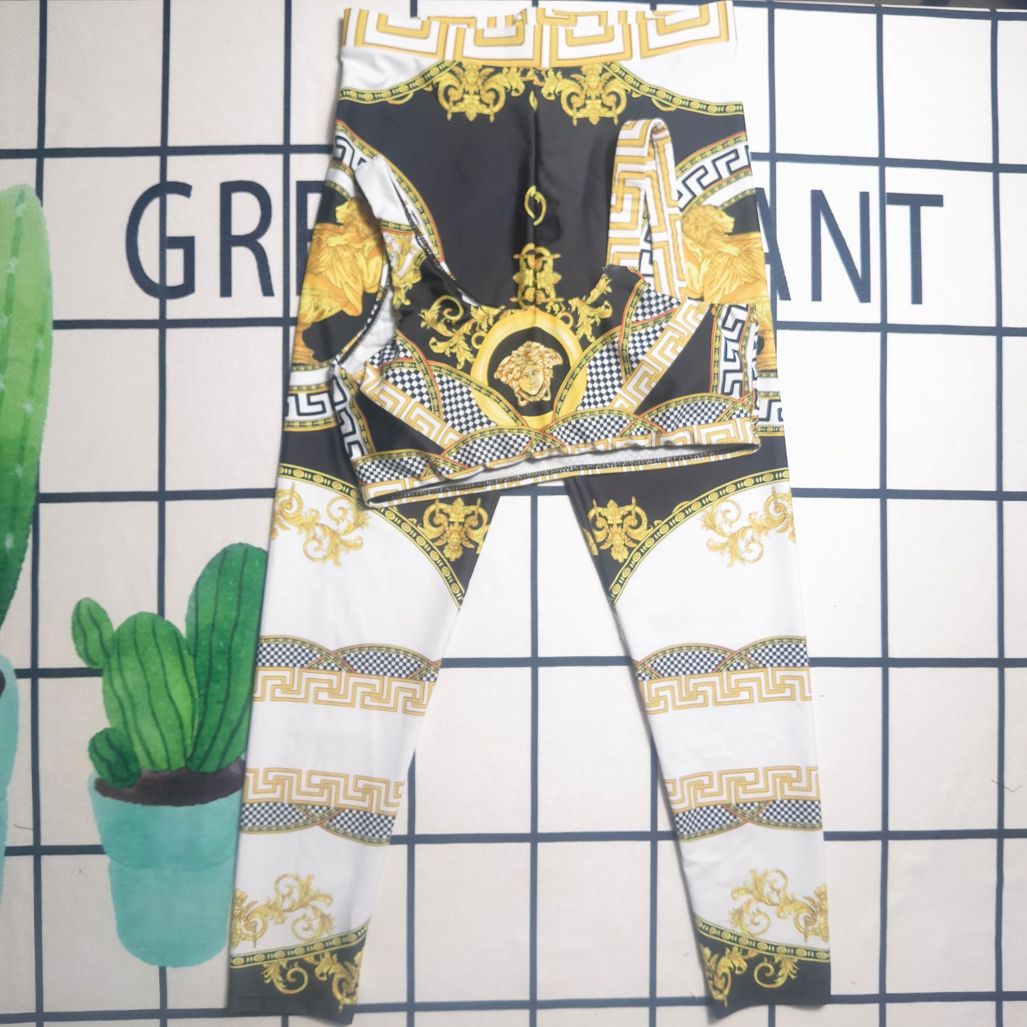 14V114YDE Stylish Long sleeve swimsuit