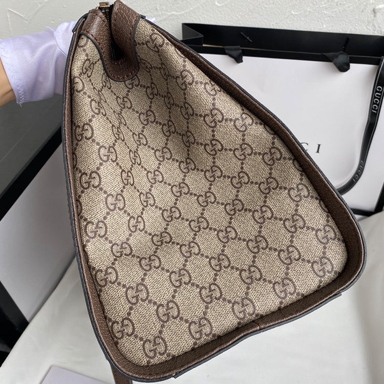 1B57BDE Stylish leather bag