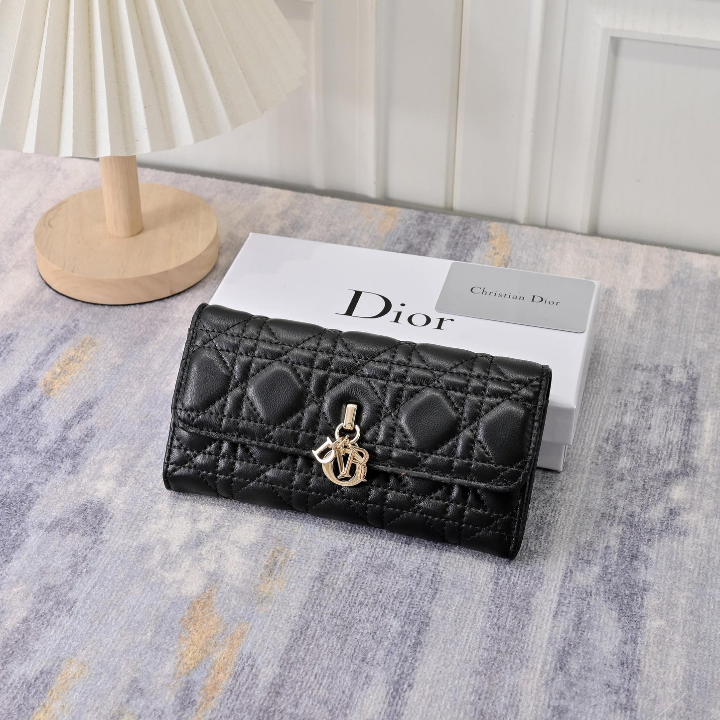 15RD89BDE Stylish leather bag