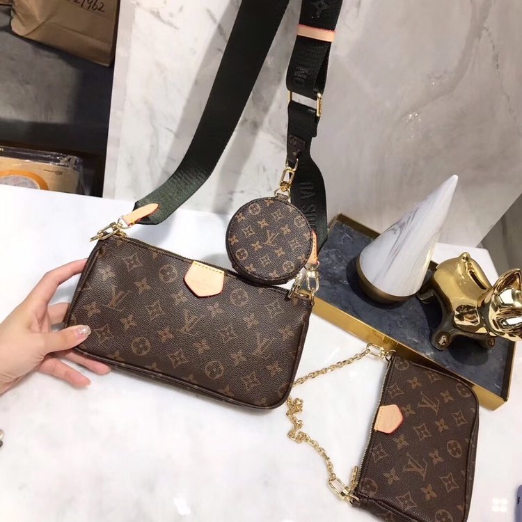 3E68BDE Stylish hight quality leather Bags (with box)