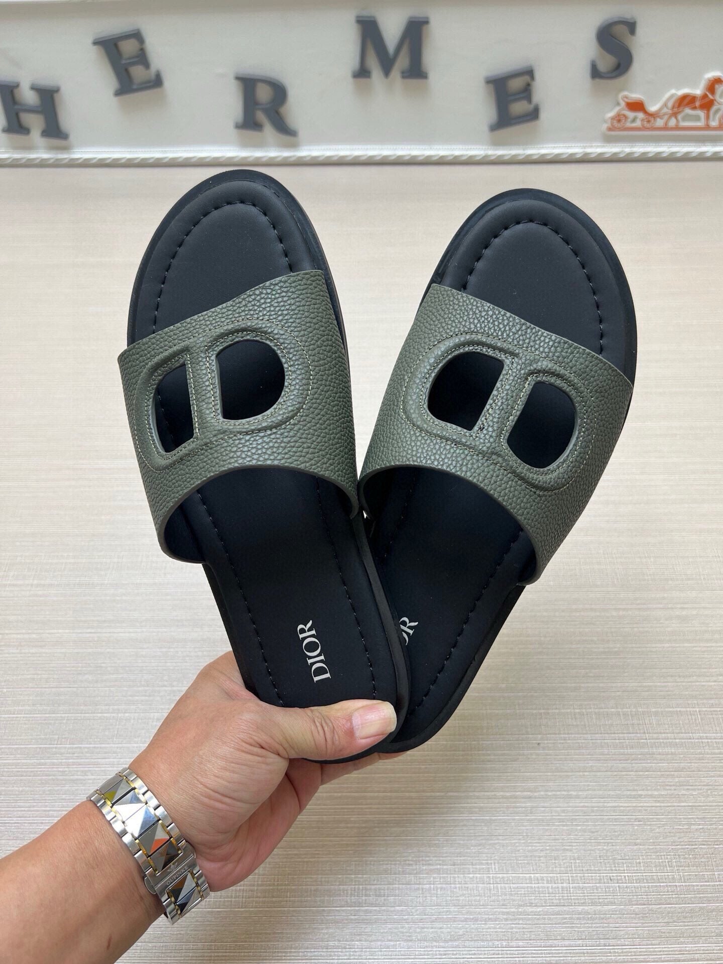 535ZD306ZDE Stylish Slippers