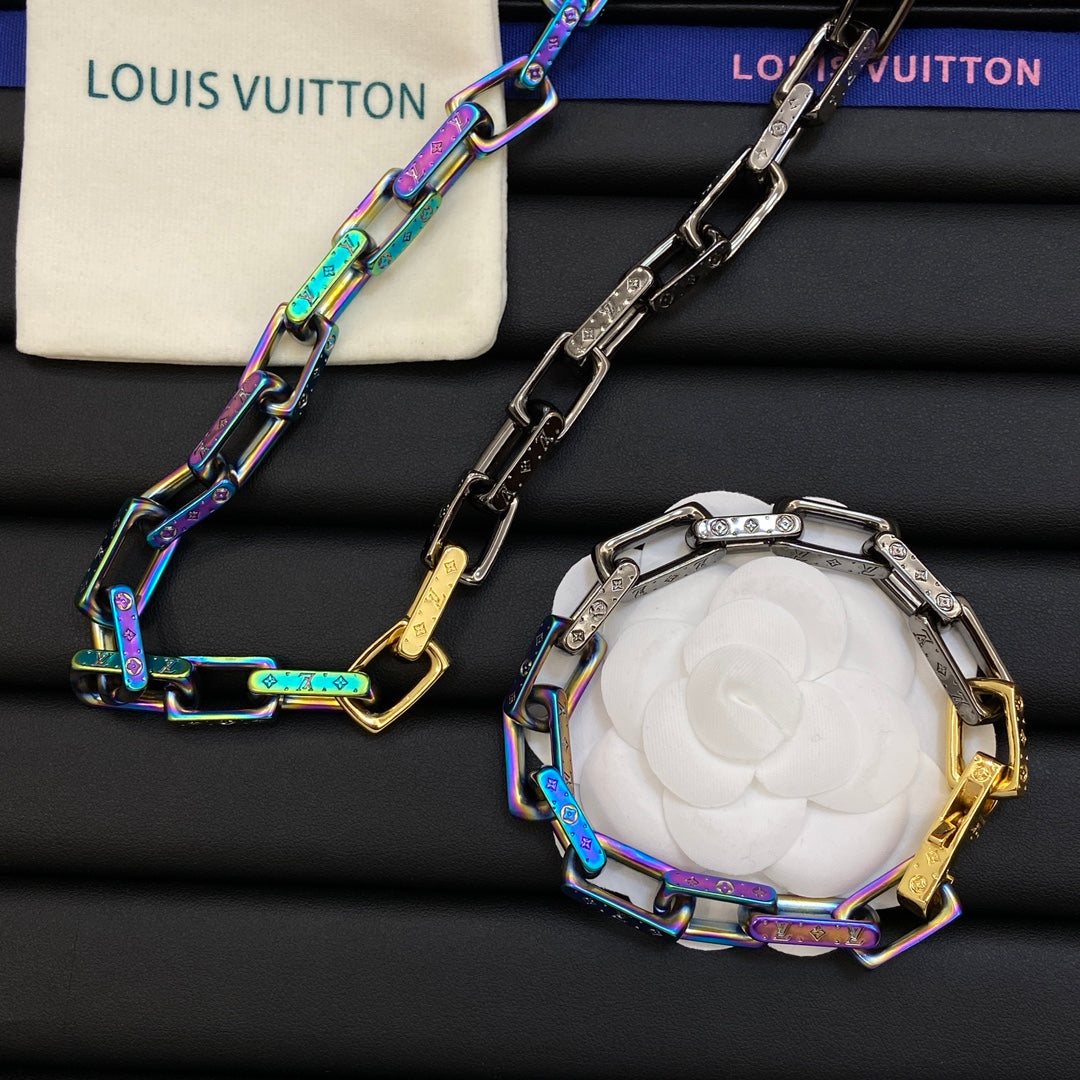1YE132XDE Stylish Necklaces Bracelets