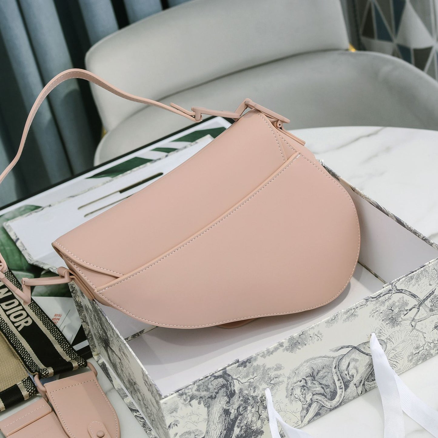 5D10BDE Stylish leather bag