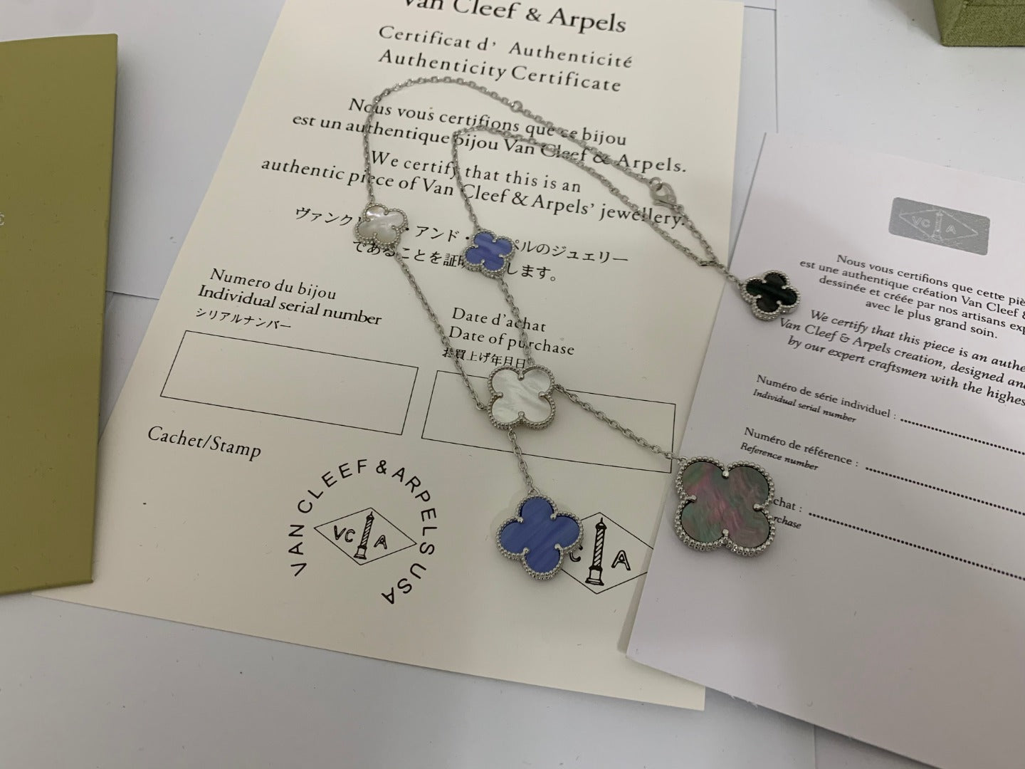 5XVA182KDE Stylish 6 flowers necklaces