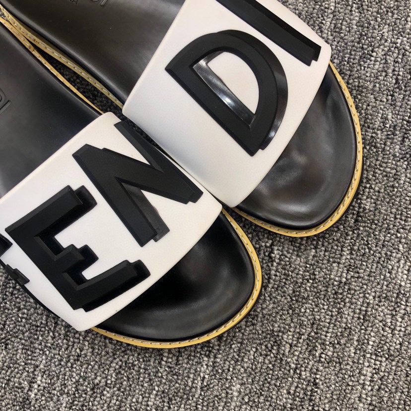 5XF106ZDE Stylish Slippers