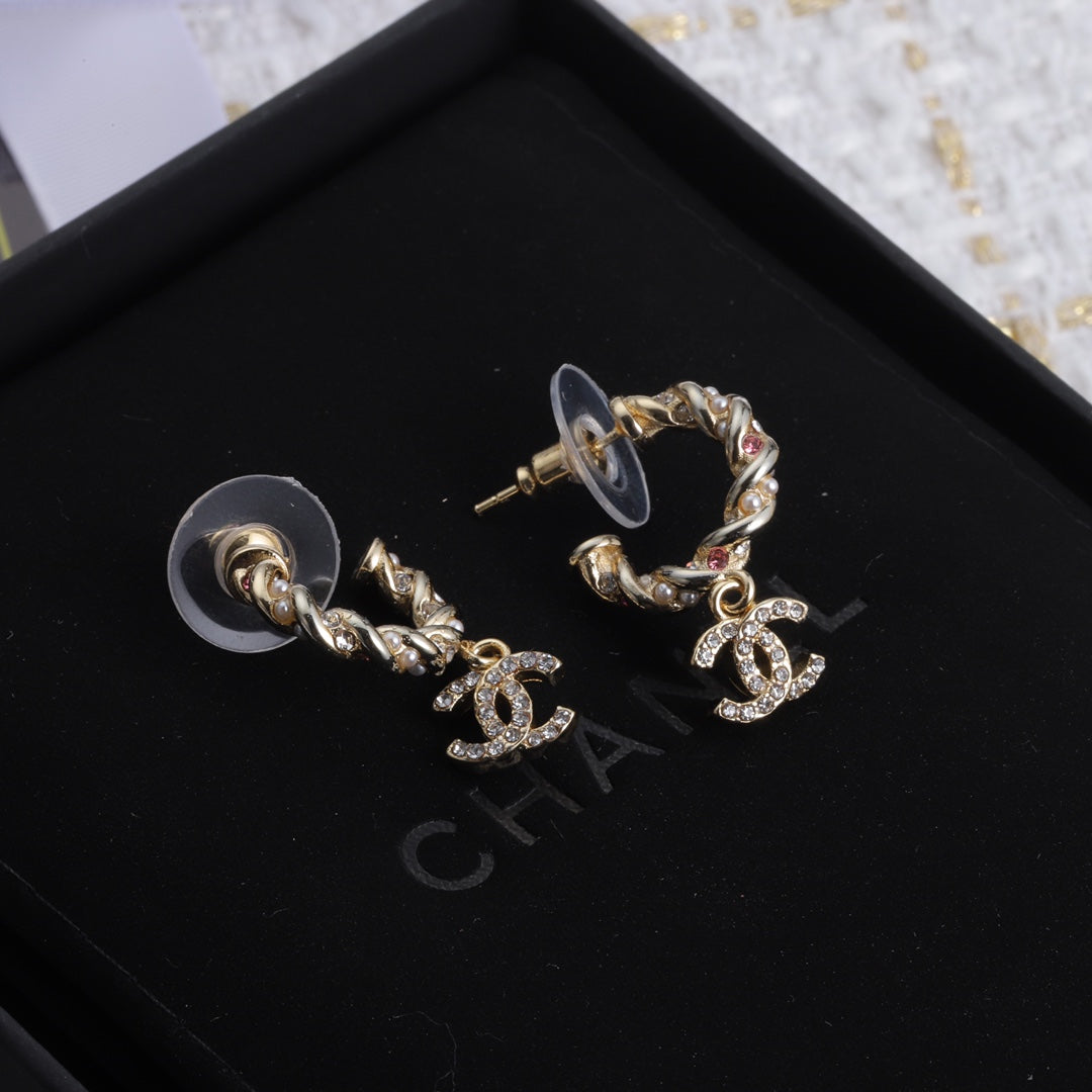 1YC7EDE Stylish Earrings